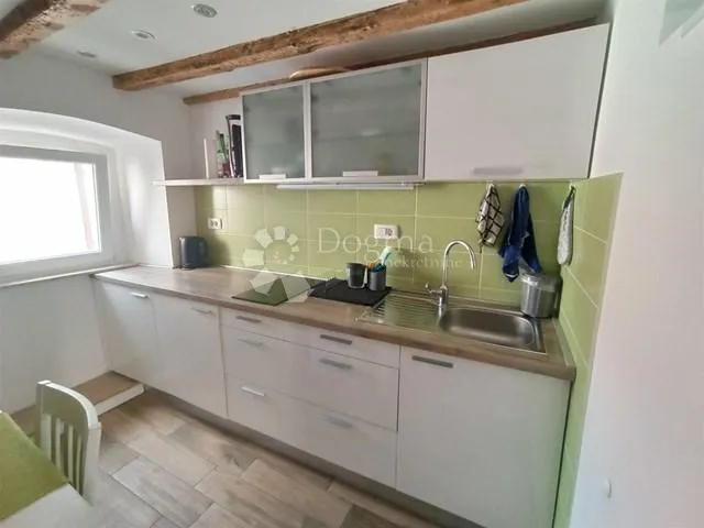 novouređeni apartman baška stara jezgra - slika 2