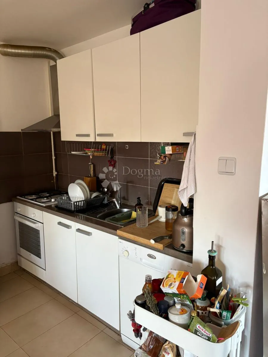 remete – dvosobni stan sa zimskim vrtom, garažom i zelenim dvorištem, 71,73 m² nkp - slika 6