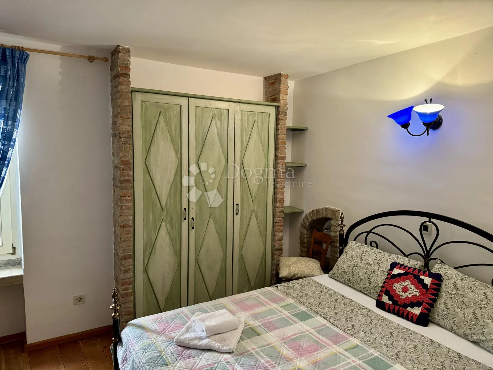 rovinj - kuća sa šest apartmana u srcu starog grada - slika 23