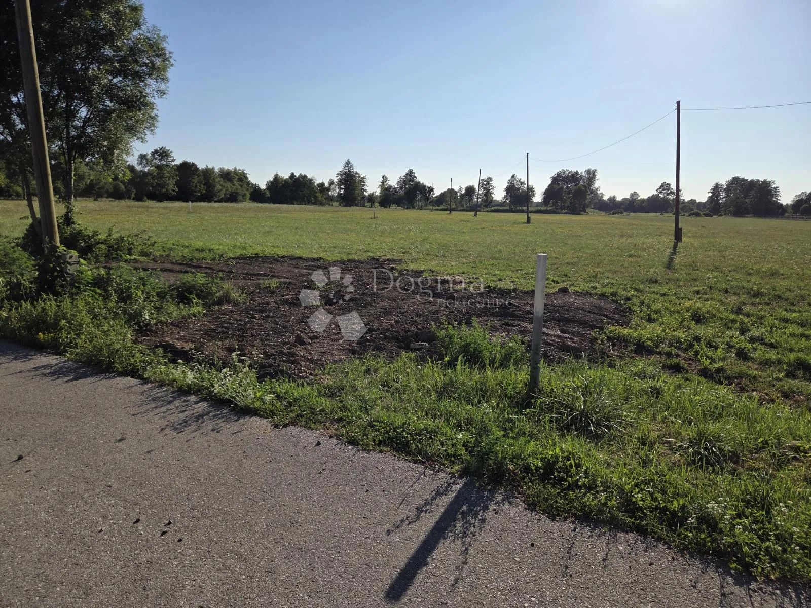 čička poljana odlično građevinsko zemljište 3900 m2 na prodaju - slika 2