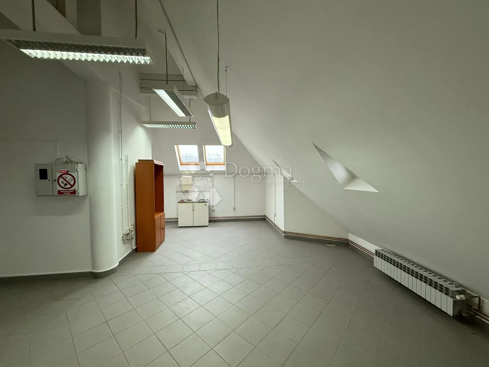 poslovna adresa u srcu grada - 43,31 m² - slika 2