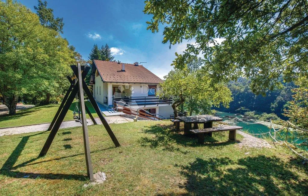 mrežnica - kuća blizu slapova uz veliko zemljište - slika 9