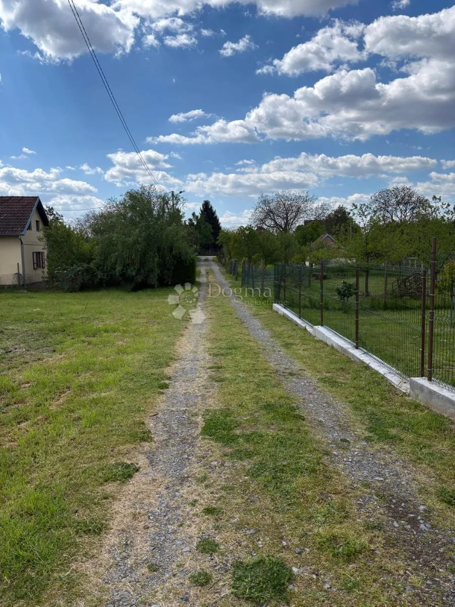 građevinsko zemljište 890 m² – vučedol - slika 2