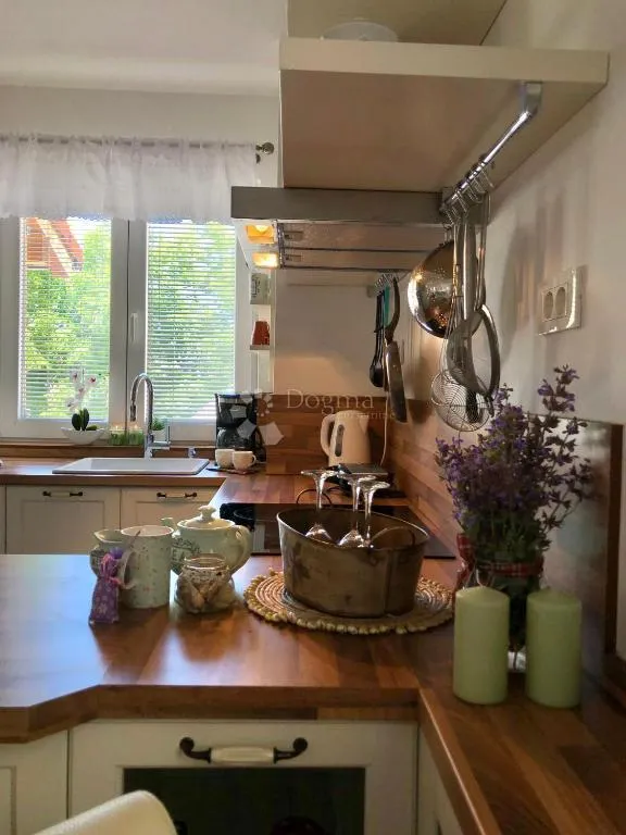kuća na pagu s velikim dvorištem - 310m2 - slika 26