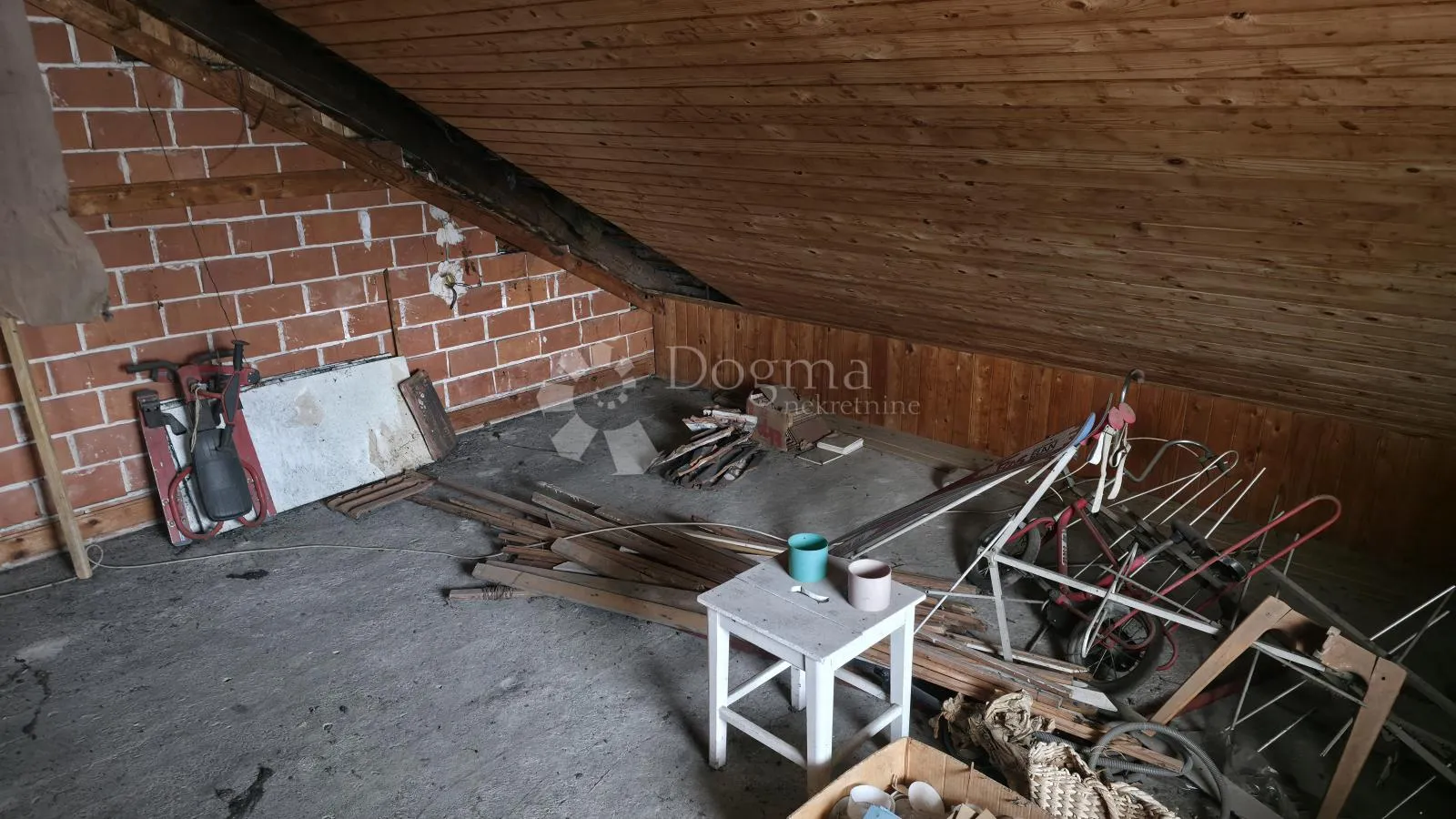 prodaja obiteljske kuće, bjelovar, odlična lokacija! - slika 14