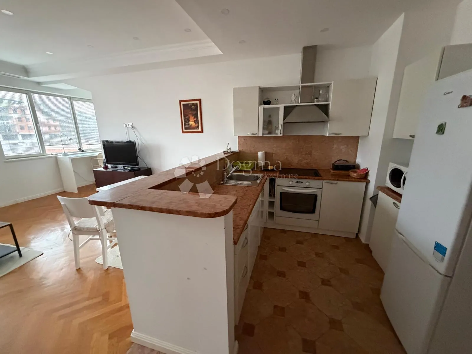 importanne centar – moderan stan sa liftom i recepcijom (58 m²) - slika 5