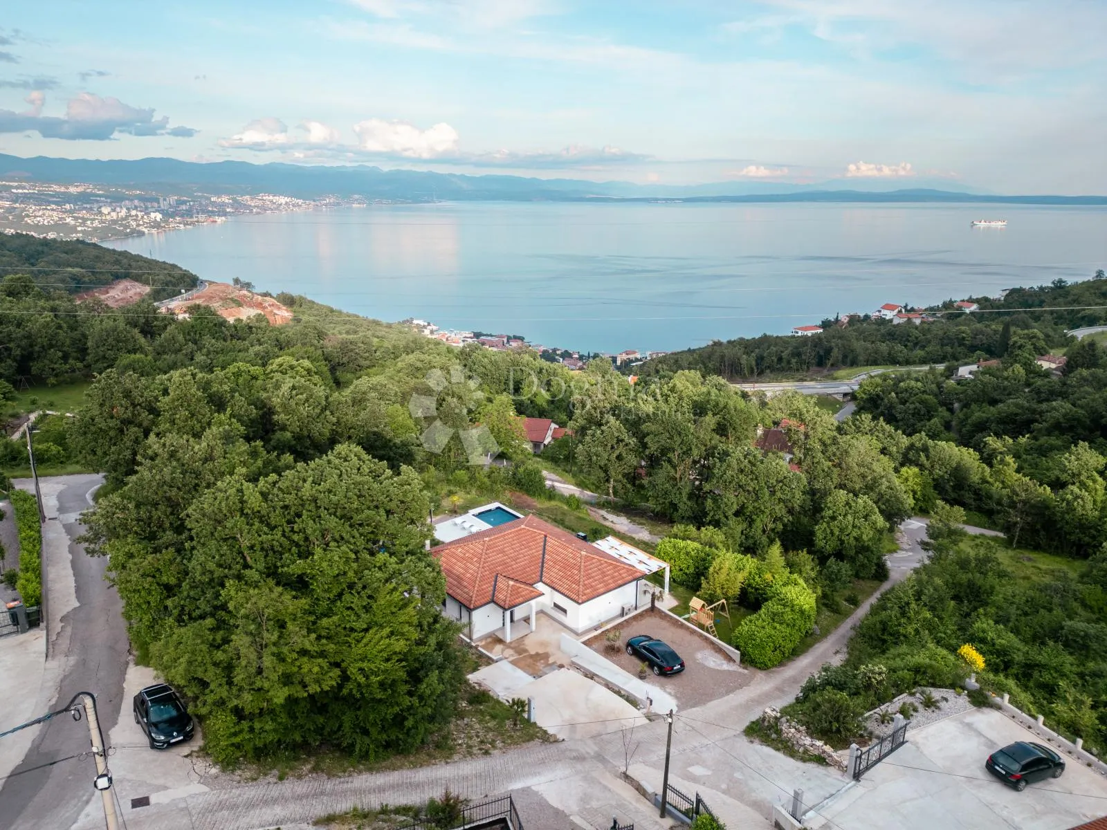ljepotica iznad opatije sa savršenim pogledom - slika 27