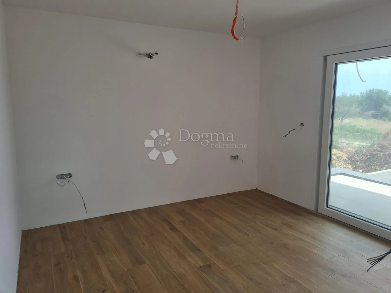 moderna vila s infinity bazenom -pula/štinjan - slika 17