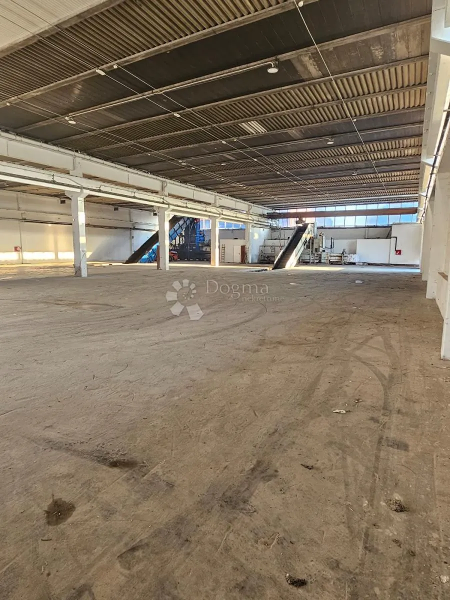 logističko-proizvodna hala 5.400 m² na prodaju - slika 5