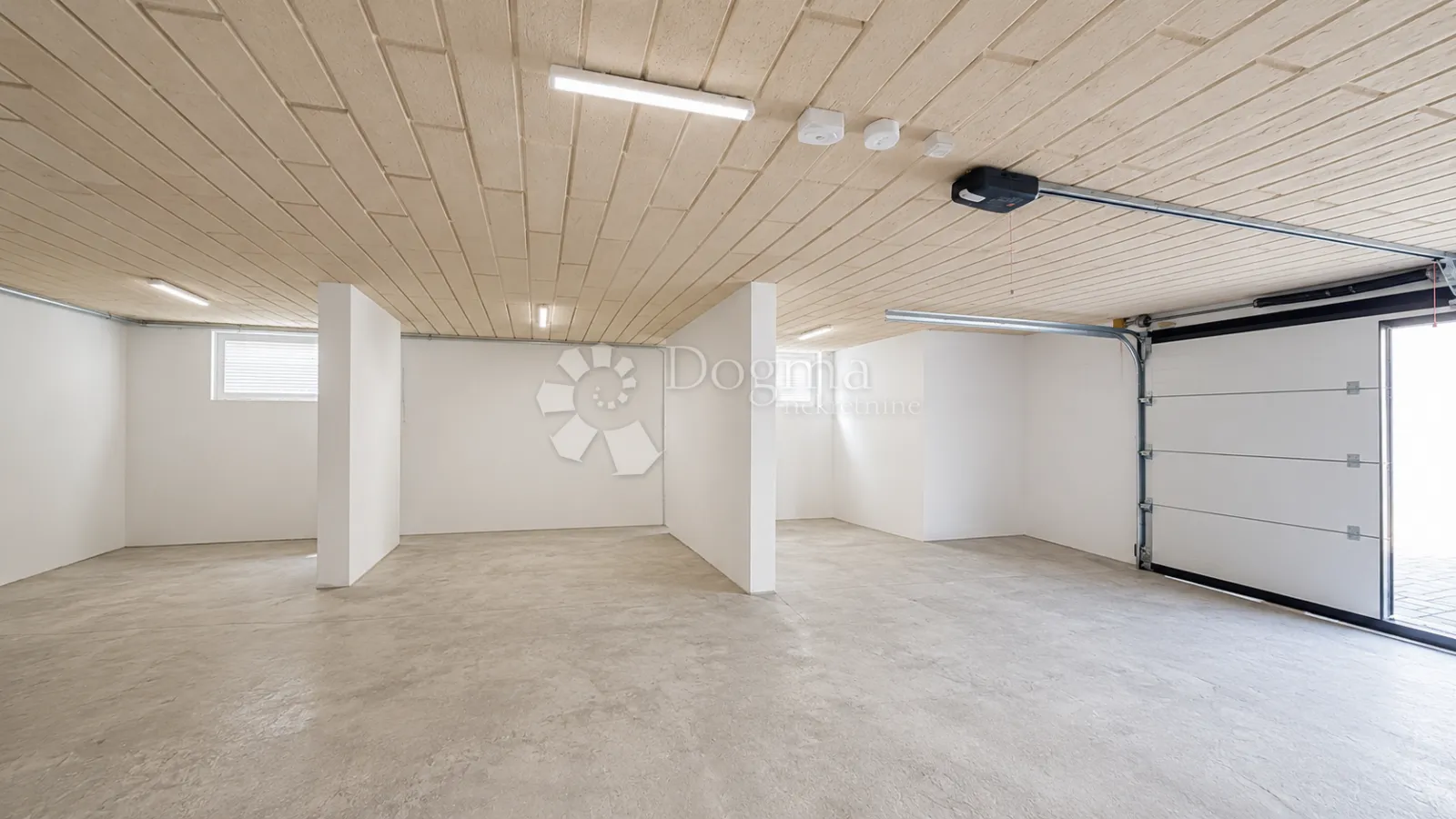 dvoetažni penthouse s panoramskim pogledom na more – baška voda - slika 23