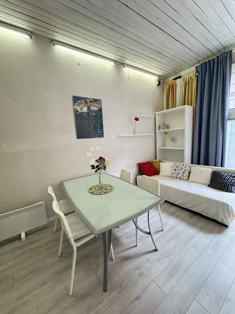 uhodan apartman 36m2 + 11.06m2 - prilika - slika 3