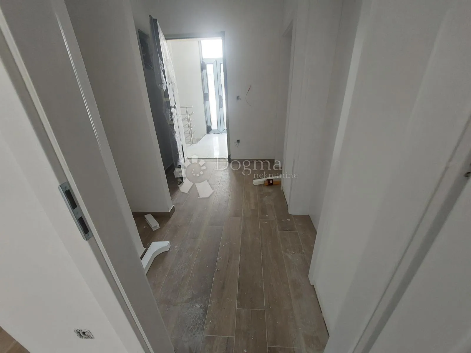 novogradnja 100 metara od mora - slika 4