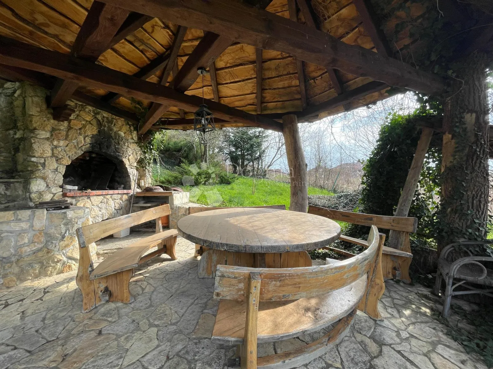 vila šestine - slika 23