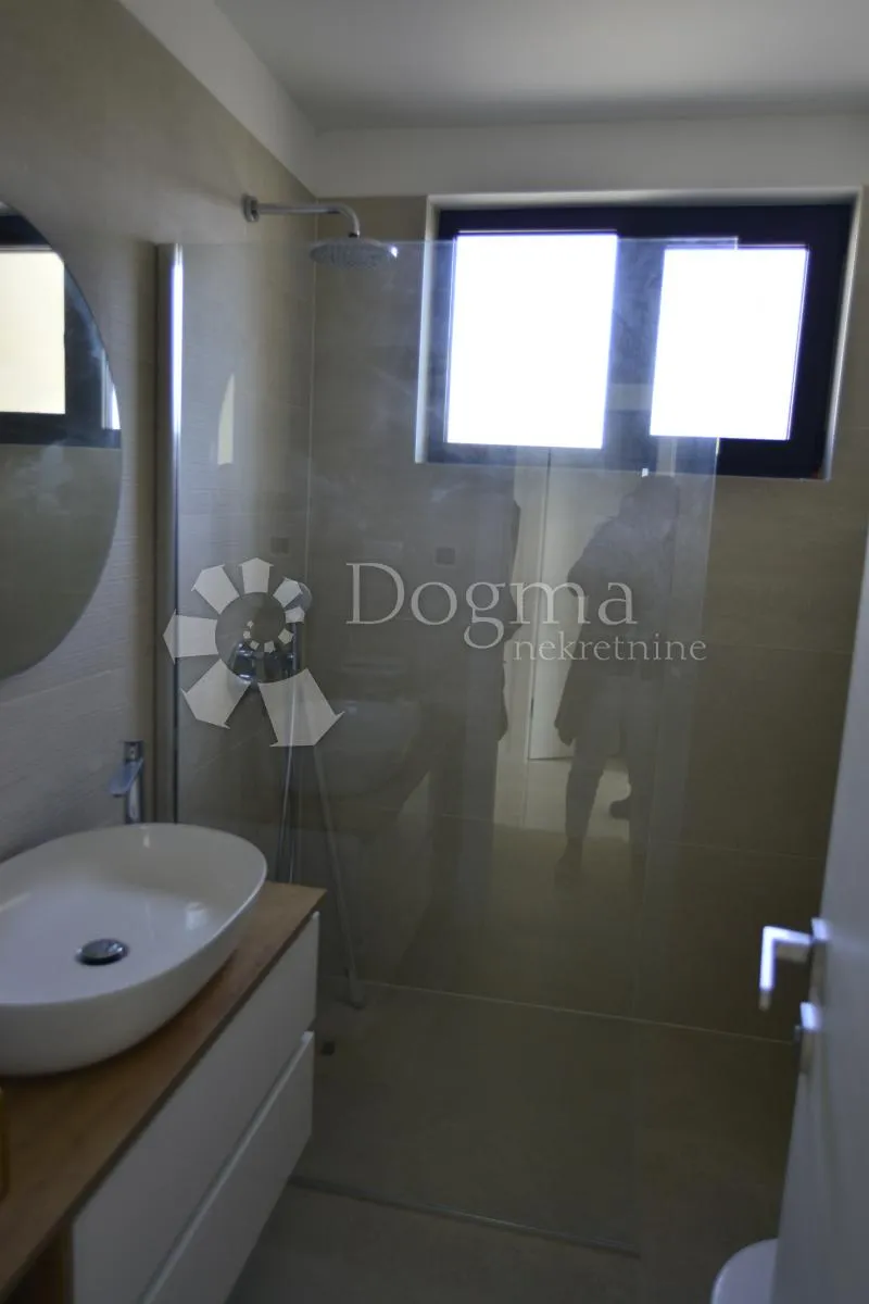 penthouse s panoramskim pogledom na more - grad krk - slika 2