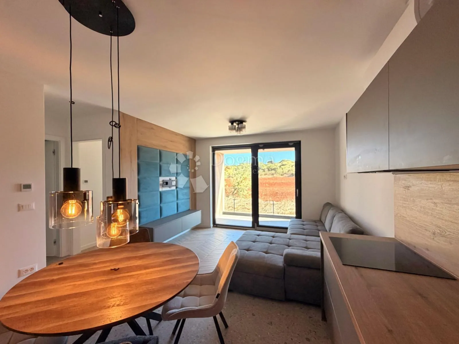 moderan stan 62,50 m² u novogradnji – 200 m od mora - slika 1