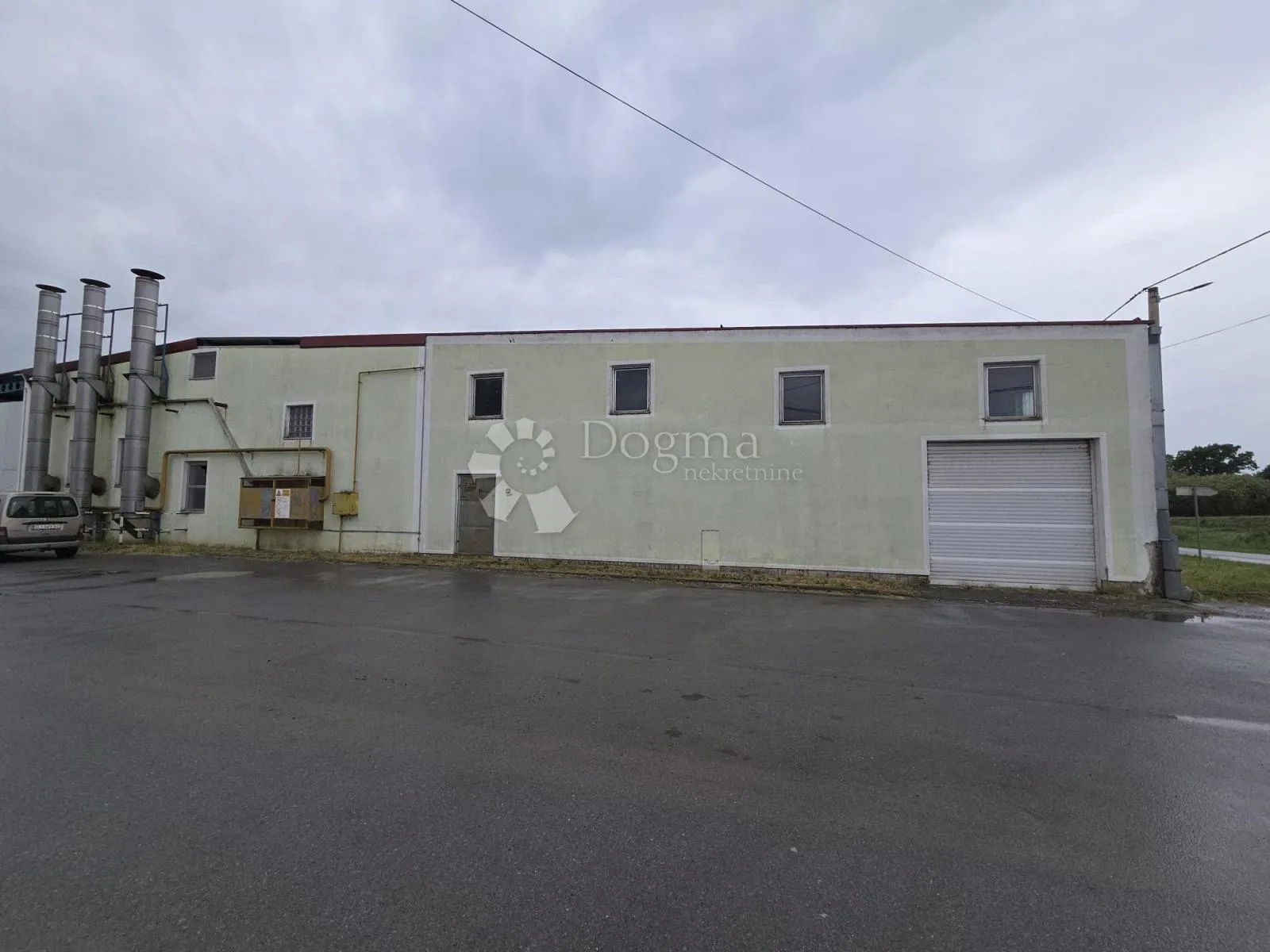 Poslovno-industrijski kompleks za najam! - Čađavica