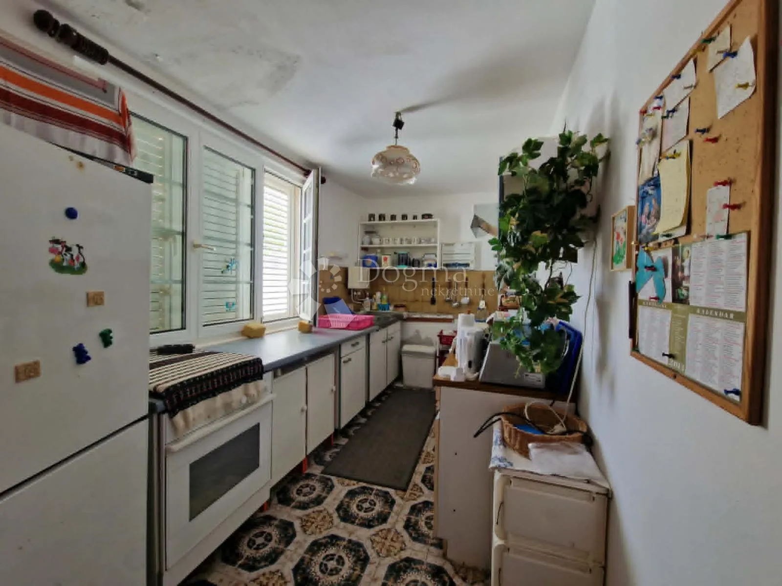 pag - kuća s 2 apartmana 282,80 m2 - 250 m od mora - slika 23