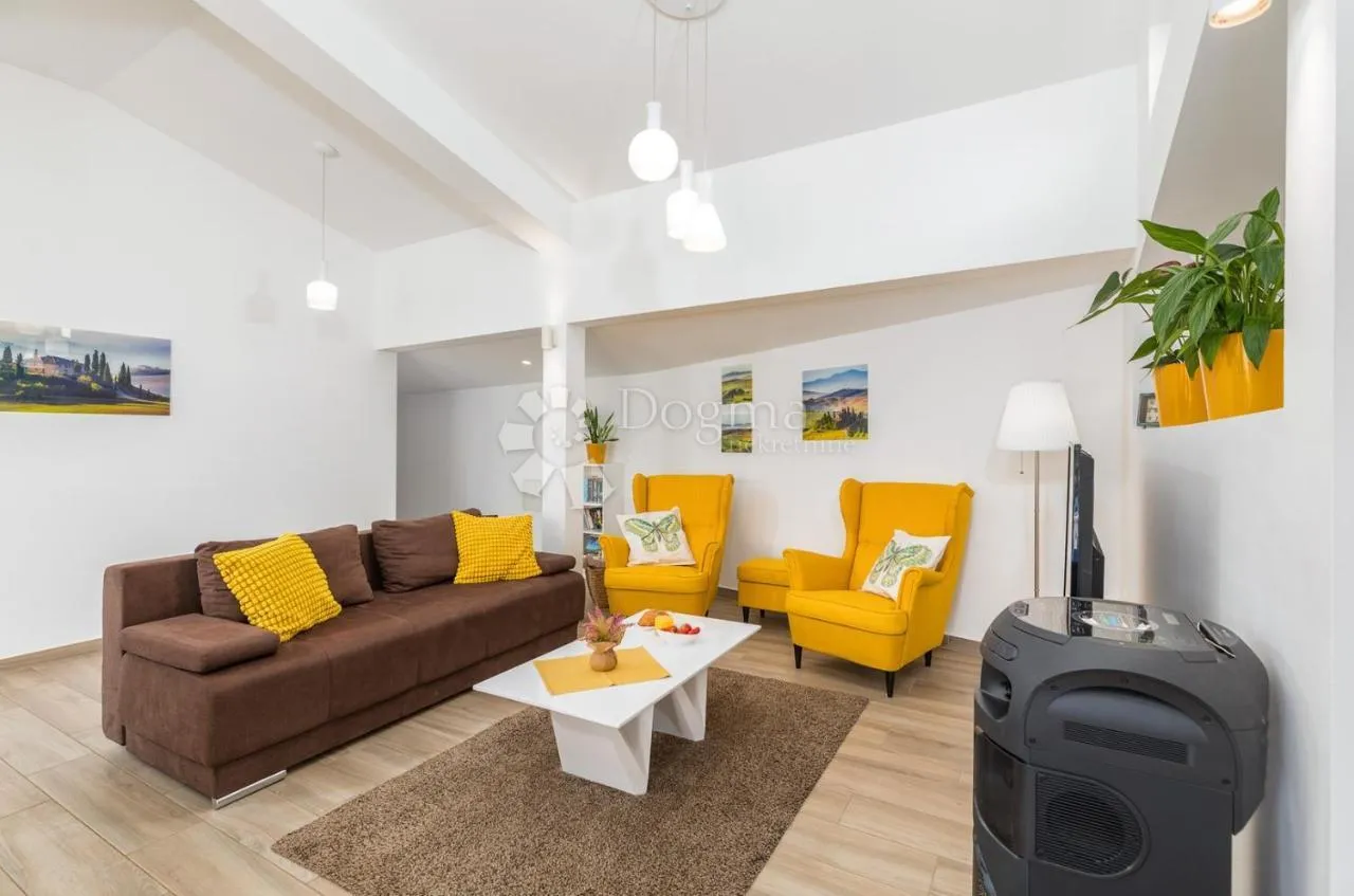 villa u banjolama 150m2 za dugoročni najam - slika 21