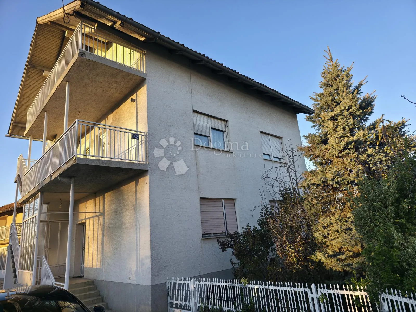 prodaja kuće, hrašče turopoljsko, 329m2 - slika 2