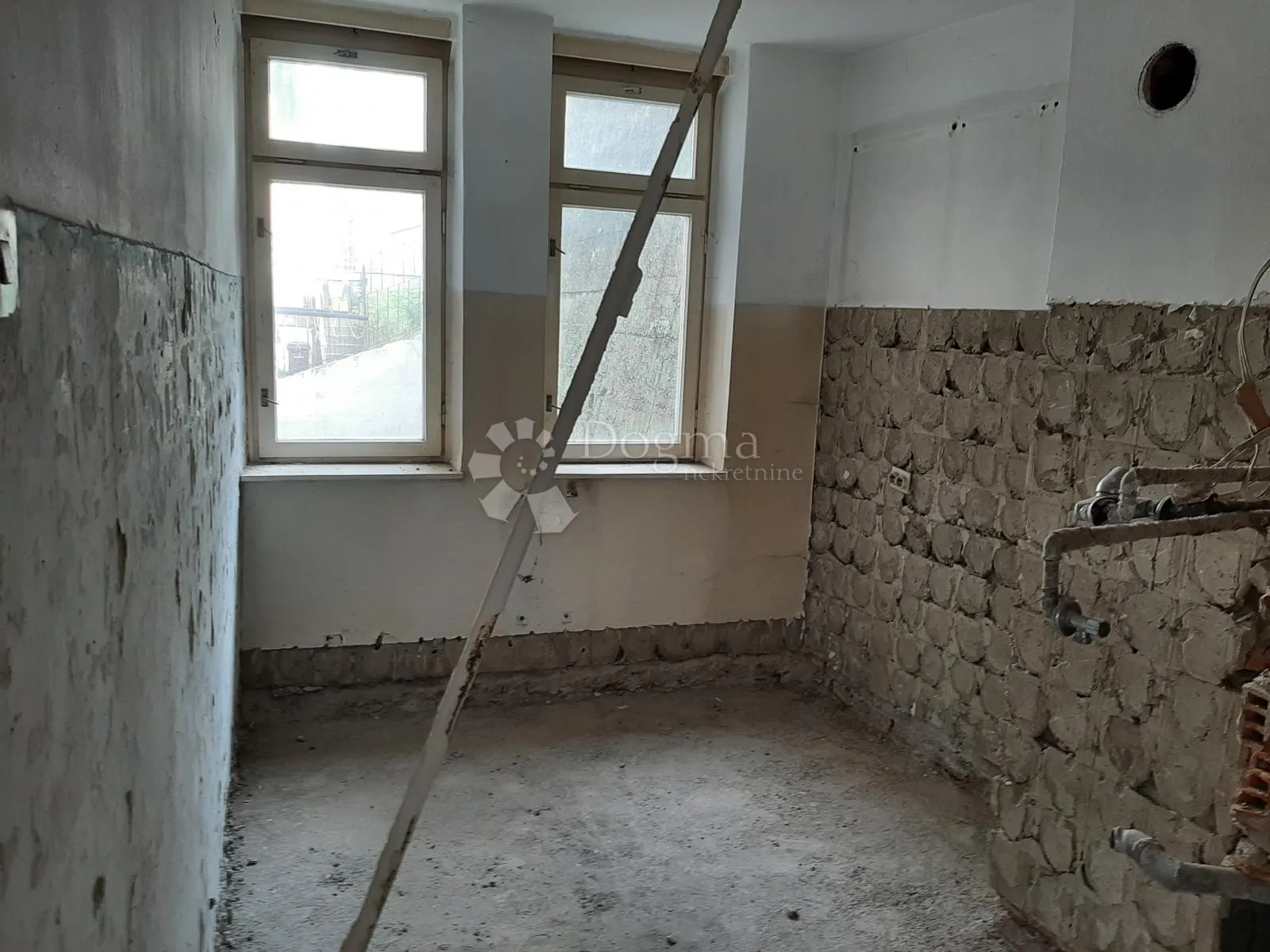 medvedgradska, rohbau stan od 63,85 m2 s projektom za 3soban - slika 7