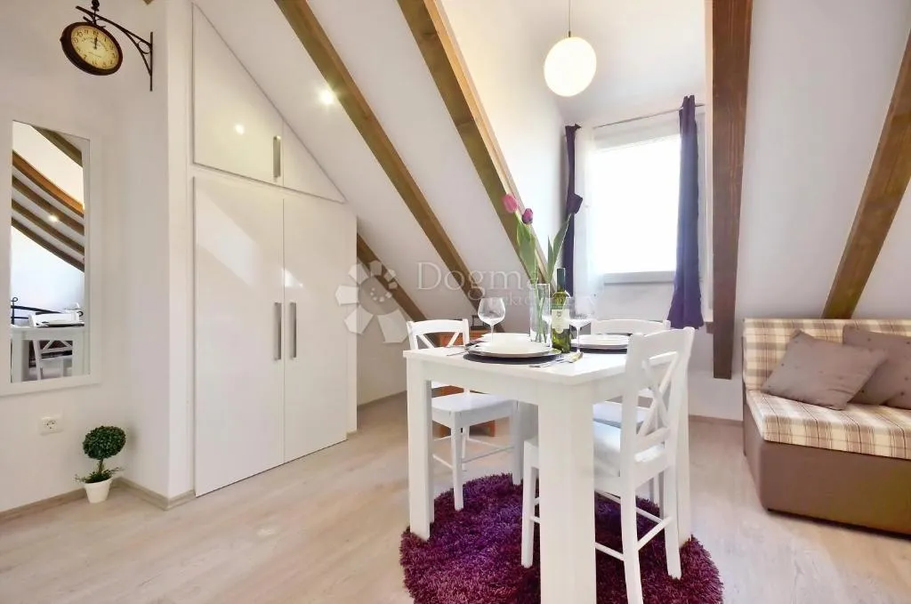 atraktivan stan s dva apartmana iza hnk-a - slika 20
