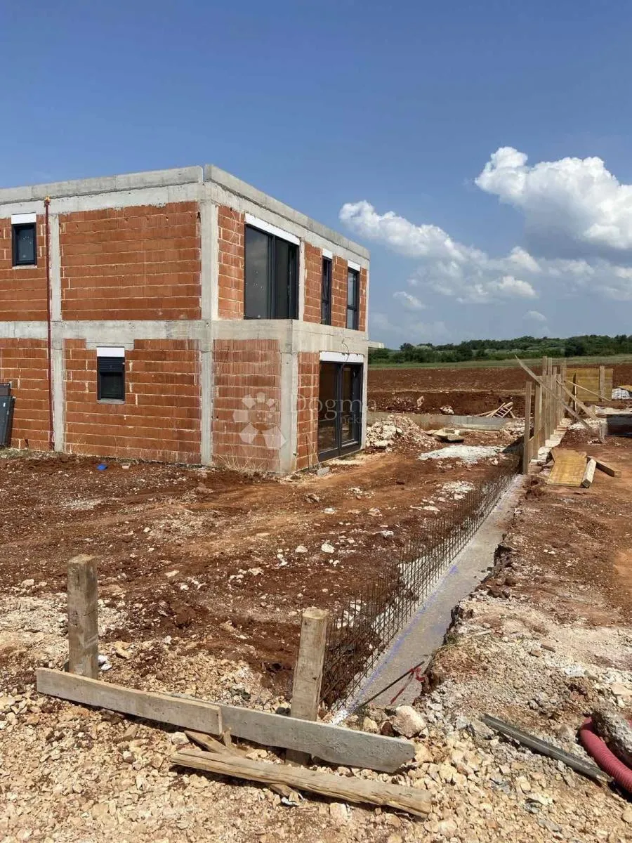 tar-vabriga villa u izgradnji - slika 7