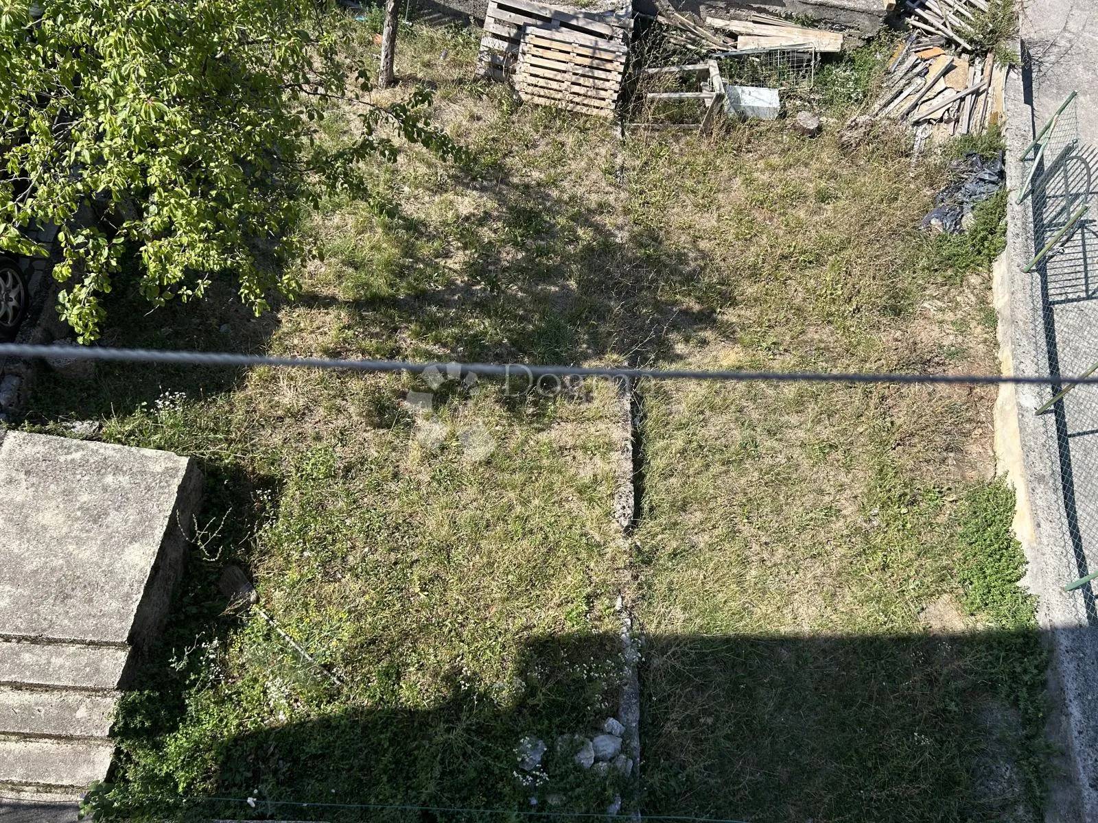 marinići kuća sa tri stana i garaža - slika 8