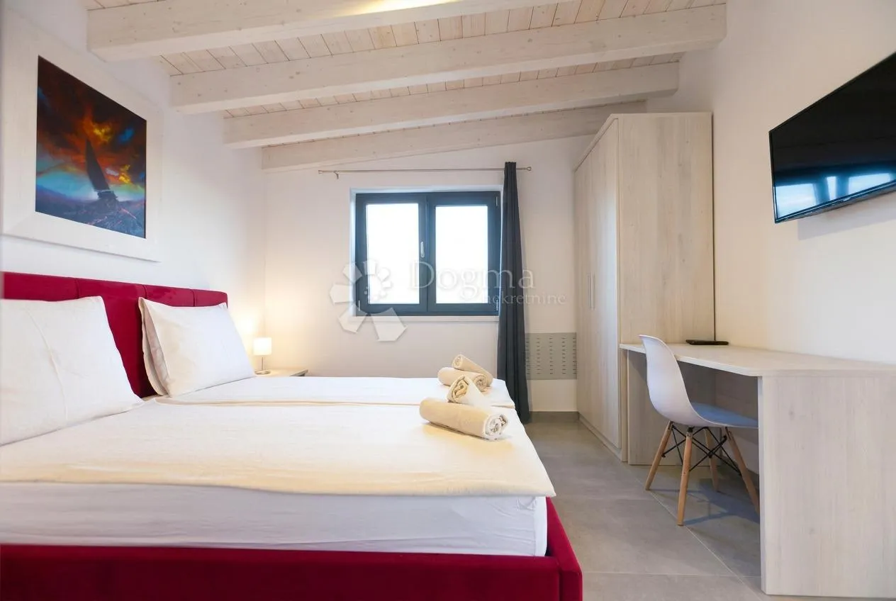 vila s bazenom i wellnessom u medulinu (pomer) - istra - slika 18