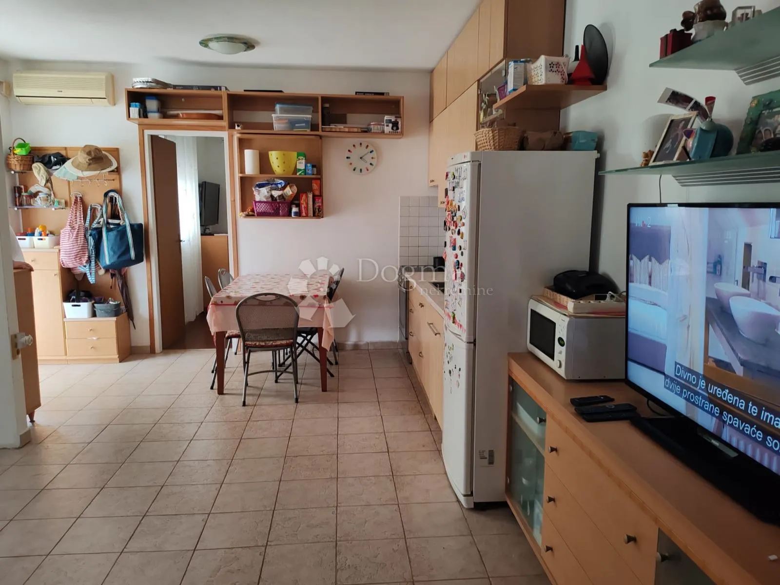 vodice-srima apartman 2.red od mora, privatni vrt+pm - slika 15