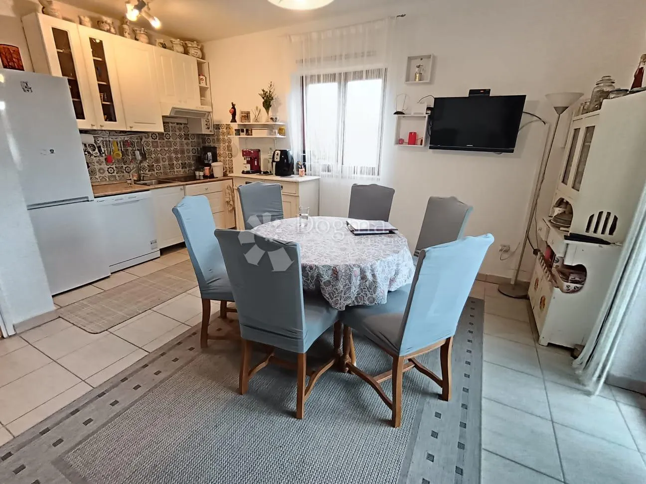 apartman u gradu krku - super mirna lokacija - slika 7