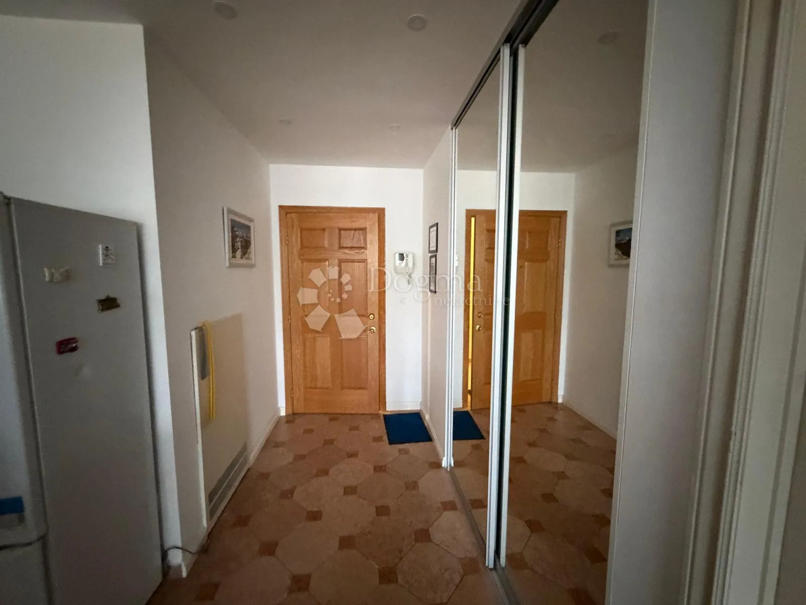 importanne centar – moderan stan sa liftom i recepcijom (58 m²) - slika 8