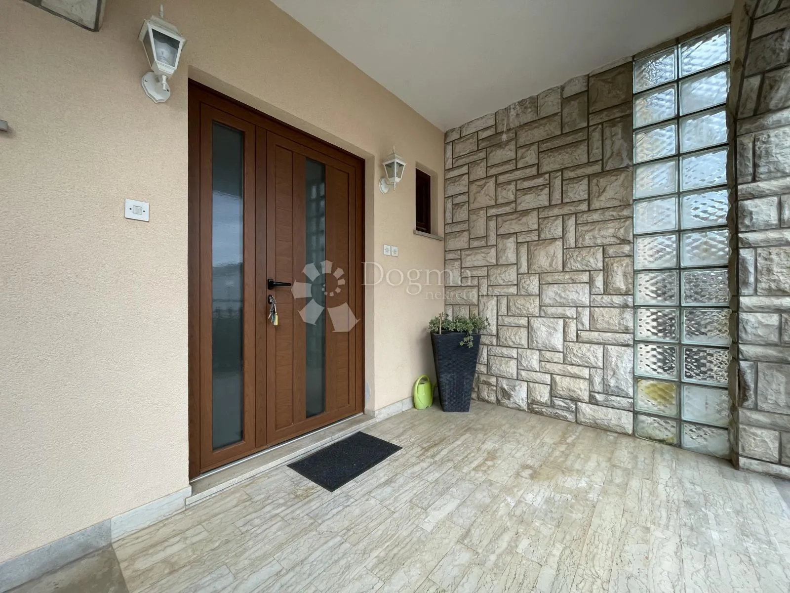 umag, prvi red, kuća s apartmanima - slika 4