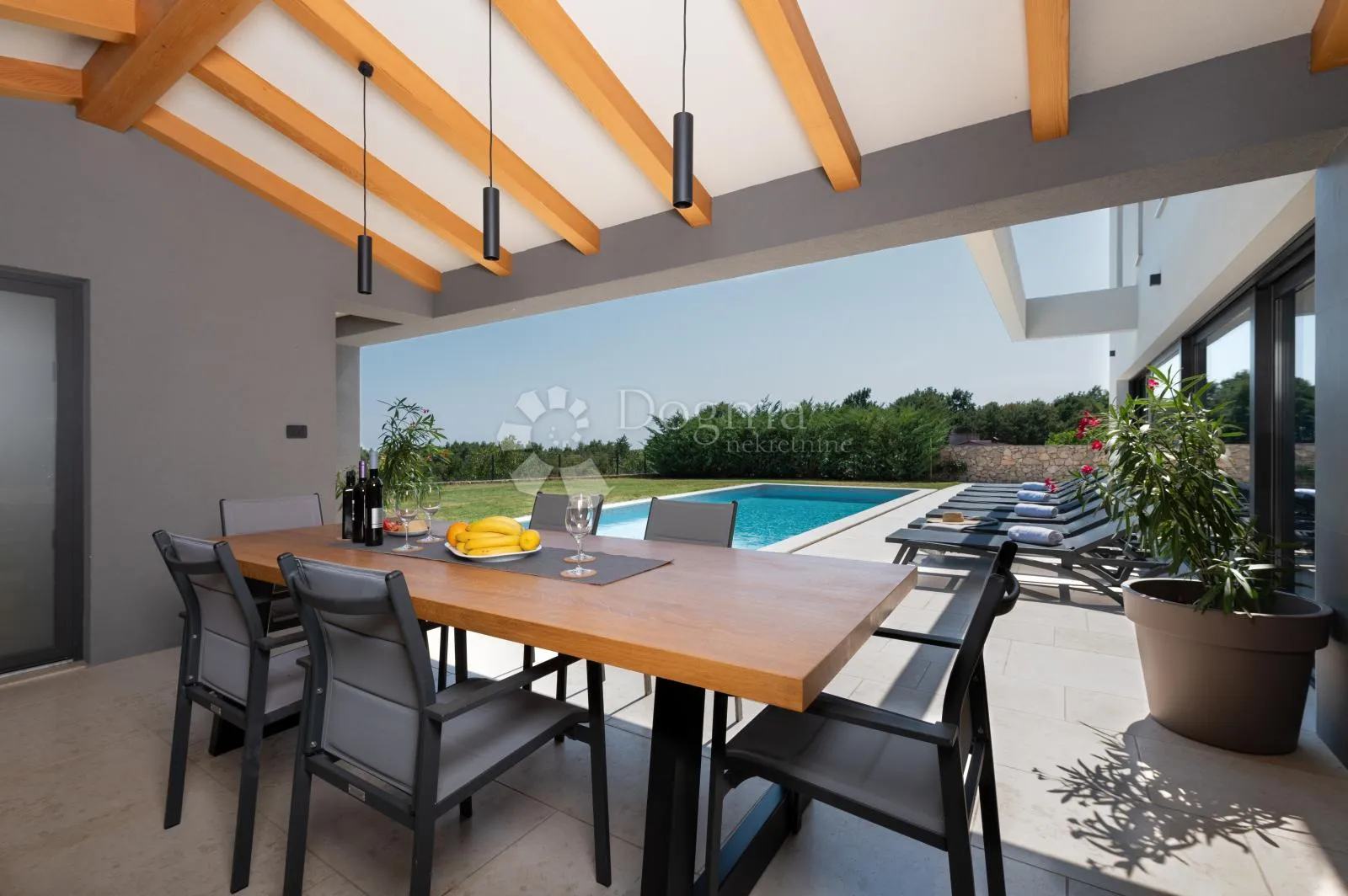 elegantna villa s bazenom, novogradnja! - slika 19