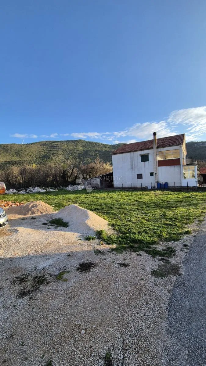 nova nedovršena kuća puna potencijala! - slika 7