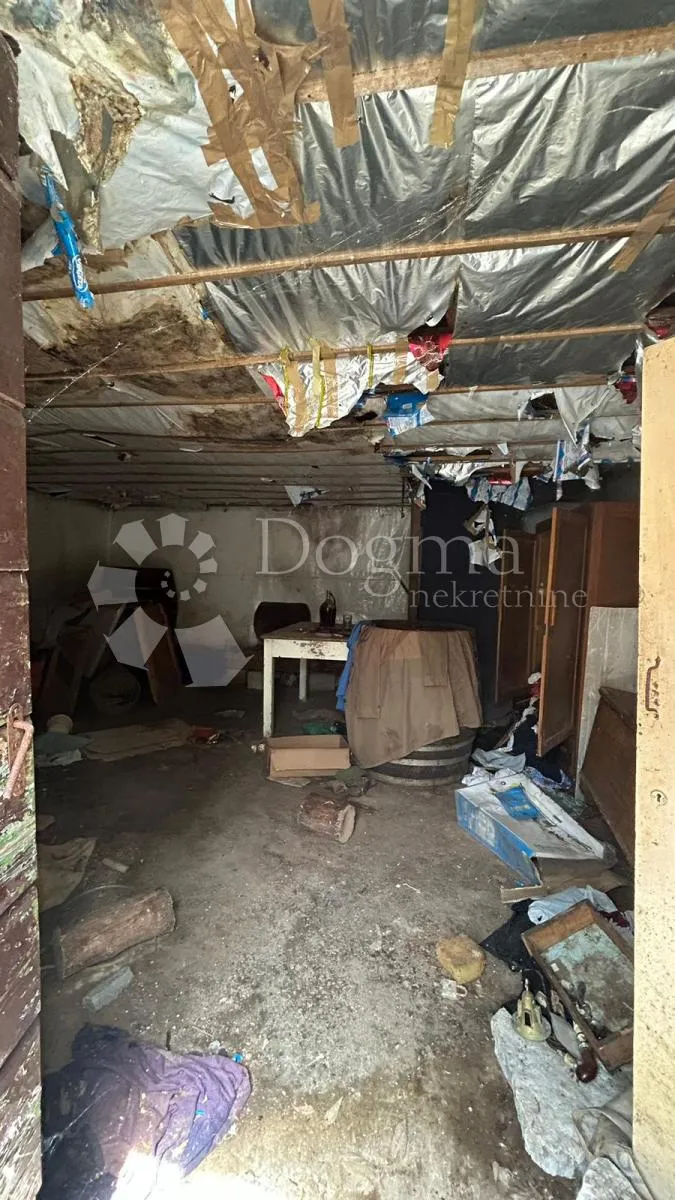 kuća za renovaciju s građevinskim zemljištem - barban - slika 31