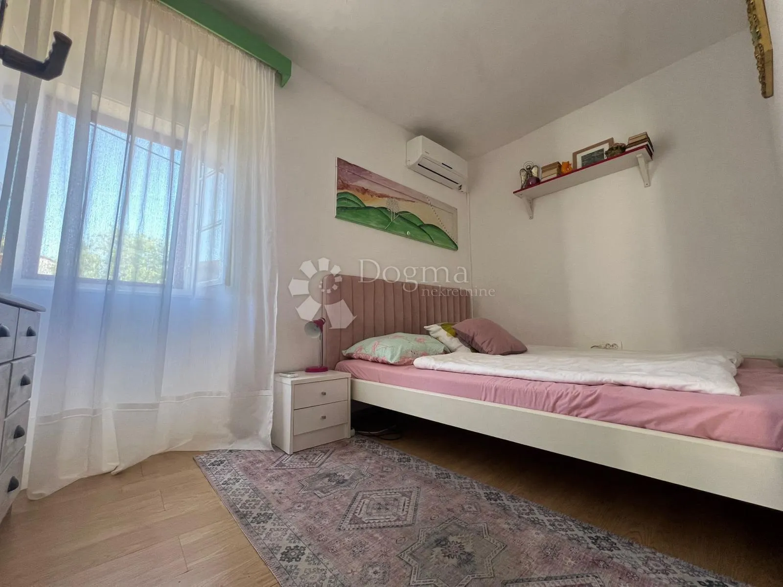 punat - centar, dvije spojene kuće, vrt i 2 garaže - slika 13