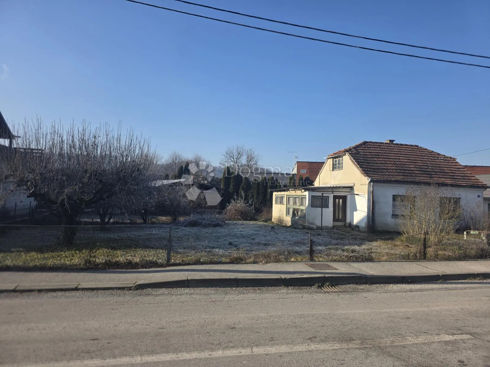 građevinsko zemljište sa objektom u centru sv. križa začretja! - slika 2