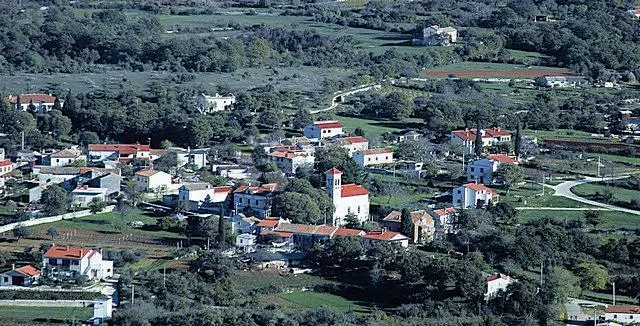 građevinsko zemljište brščići - slika 2