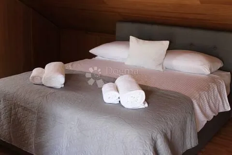 prekrasan peterosoban stan najam - split - slika 6