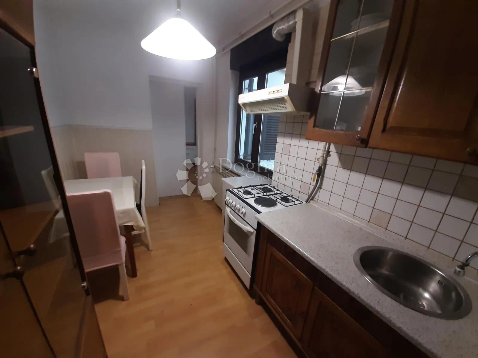dva stana u jednom, 50 m2, terasa, parking, trešnjevka - slika 4