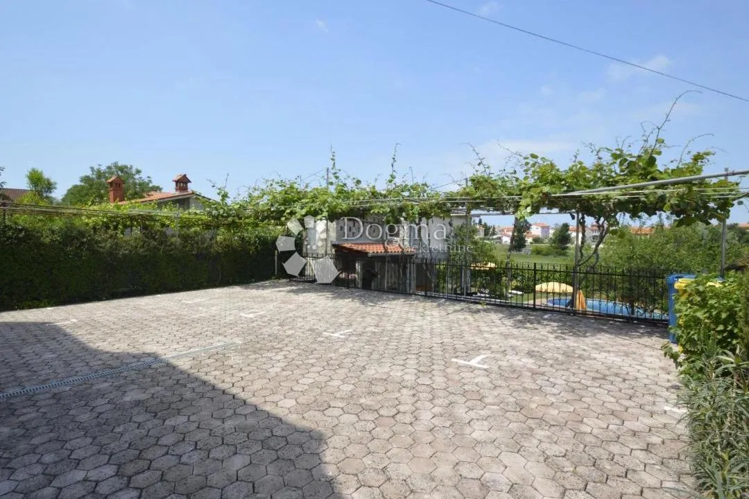 kuća sa apartmanima i bazenom u blizini fažane čeka na vas! - slika 7