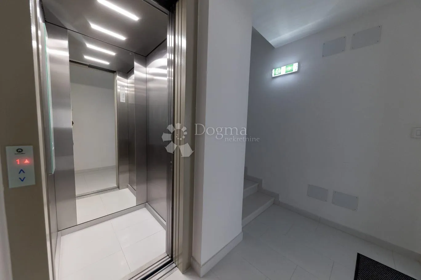 luksuzna novogradnja crikvenica 30m od mora - slika 22