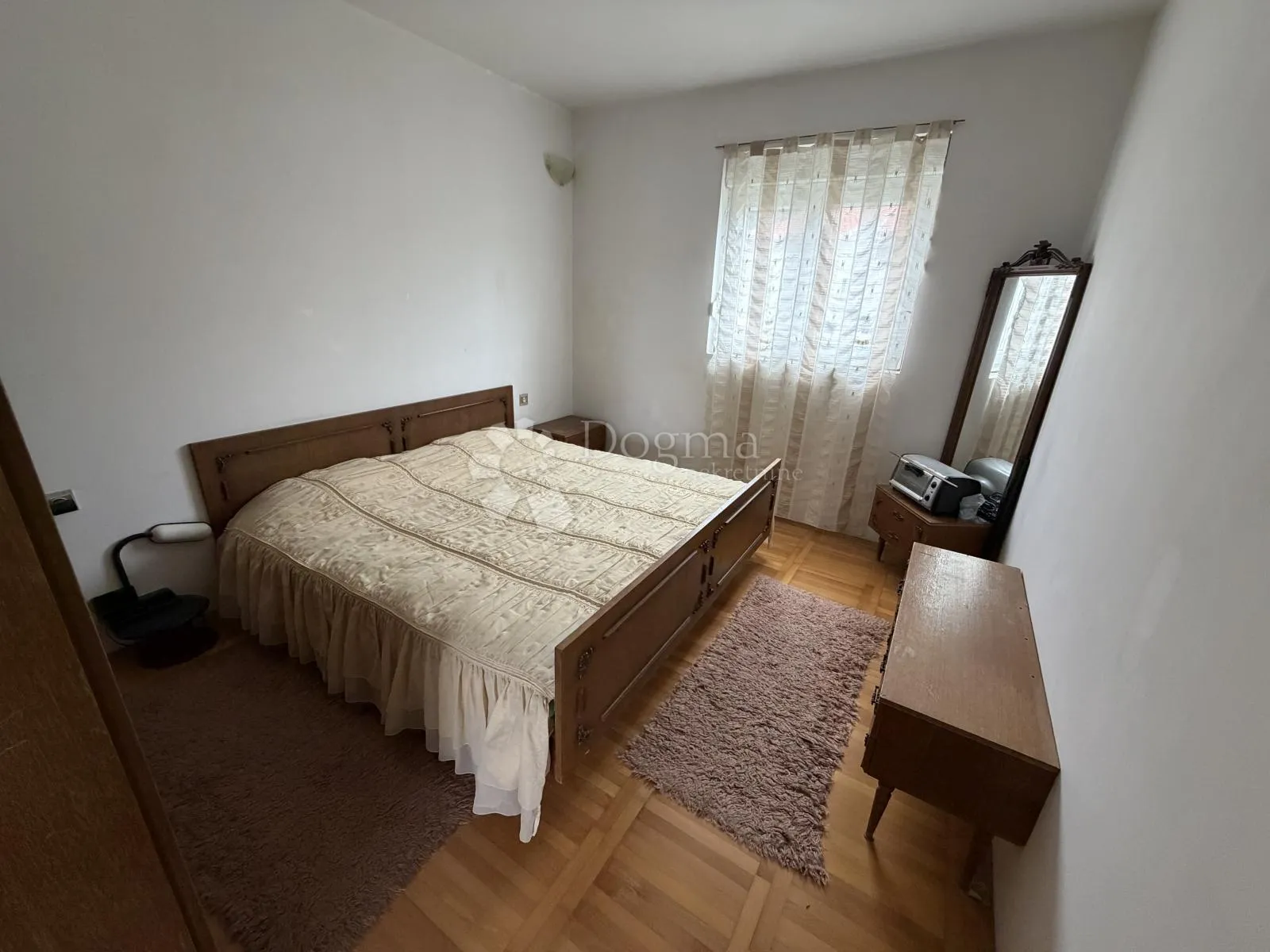 tisno – kuća u nizu na odličnoj lokaciji - slika 11