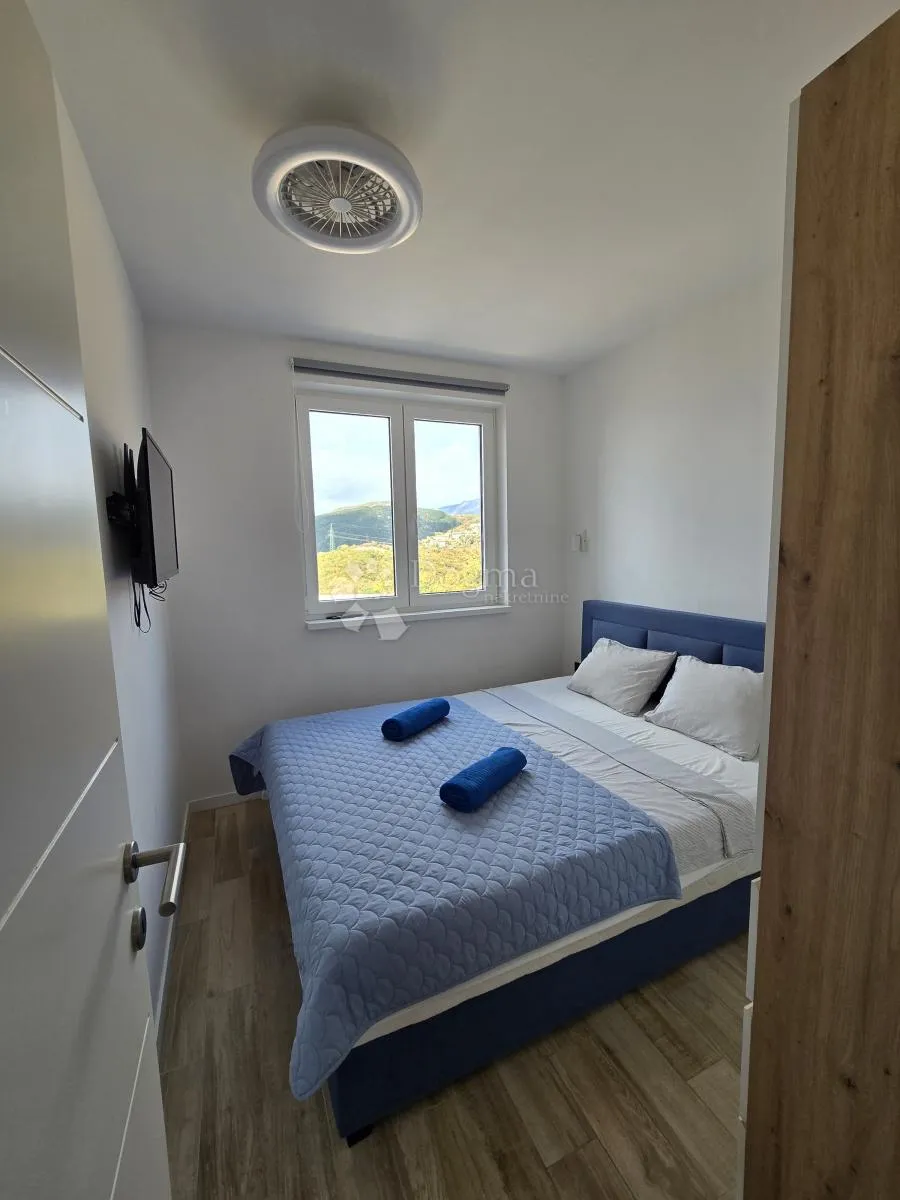ekskluzivna moderna vila u nizu s prekrasnim pogledom na more i centar grada - slika 3