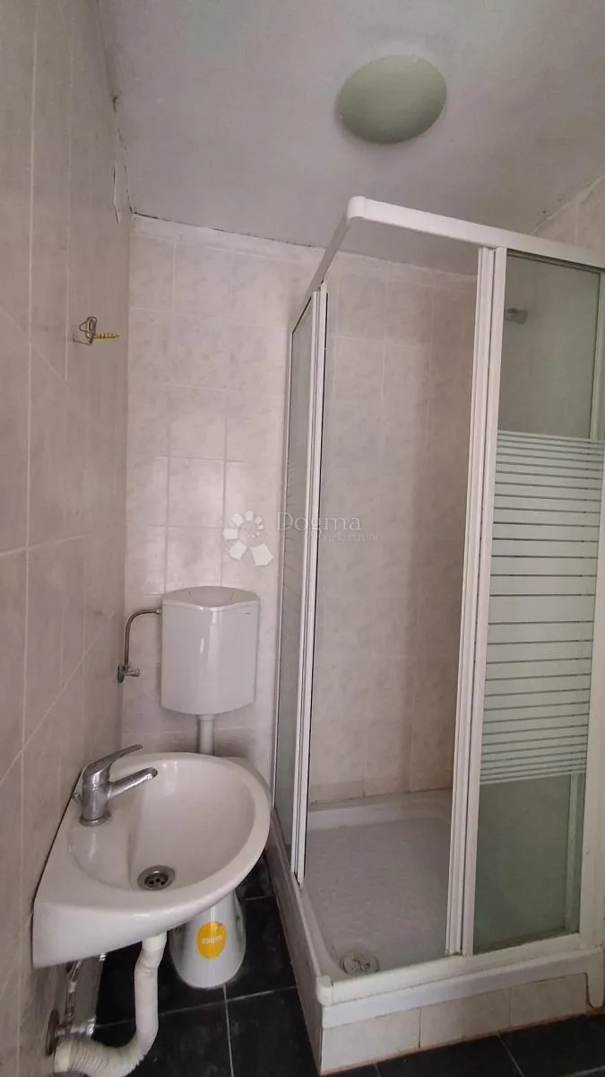 hitna prodaja- kuća medulin centar - slika 4