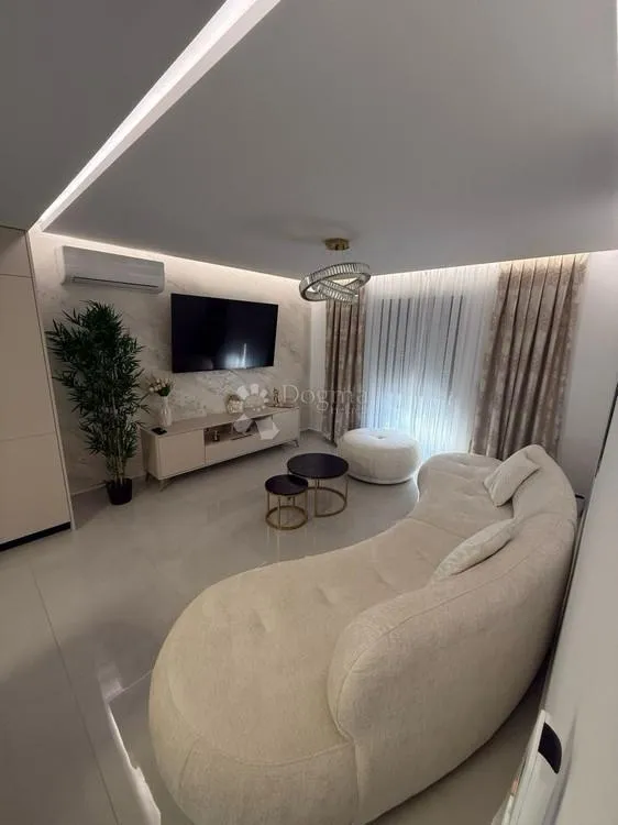 luksuzni apartman kat otok vir - slika 4