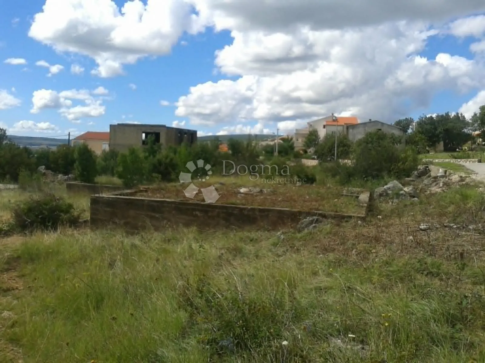 jasenice - maslenica - građevinsko zemljiše 400 m od mora - slika 3