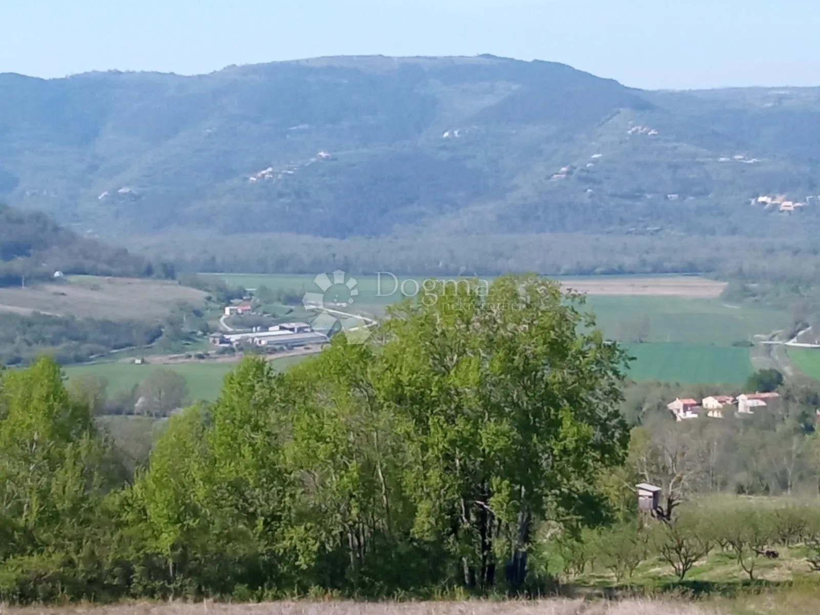 kompleks zemljišta s otvorenim pogledom na motovun - slika 3