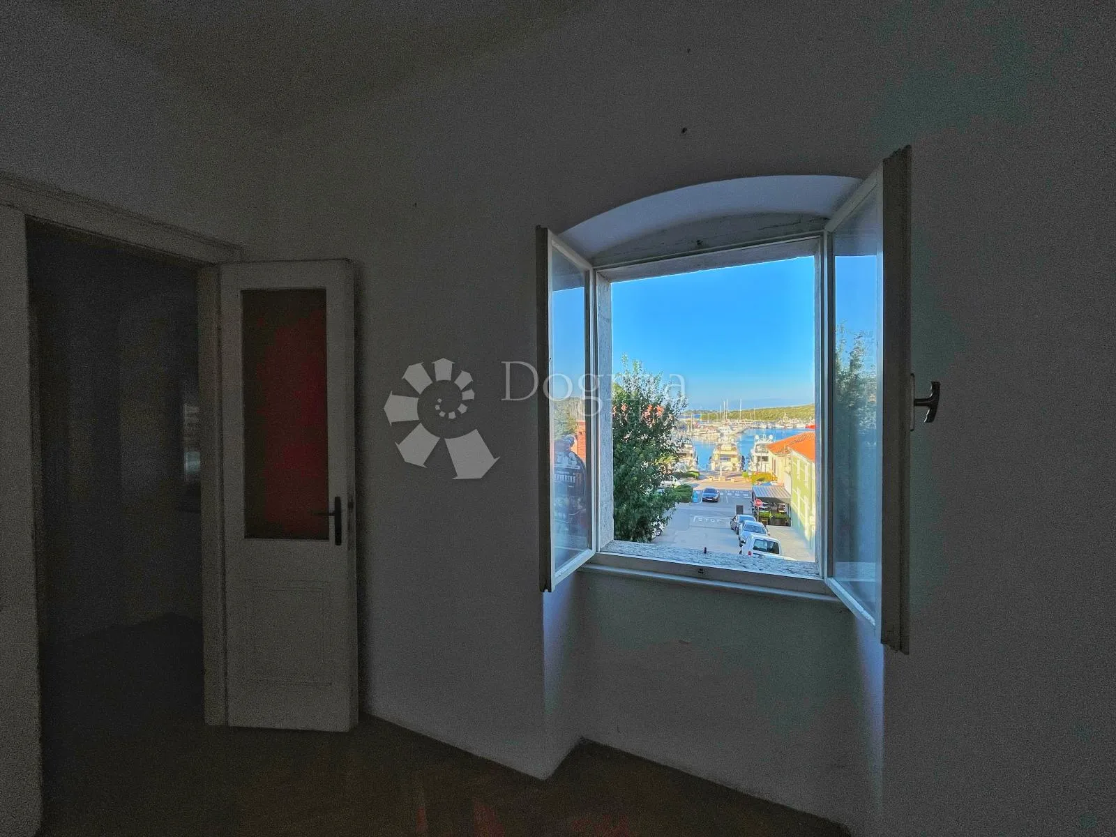 kuća za adaptaciju 85 m od mora, top lokacija - slika 13
