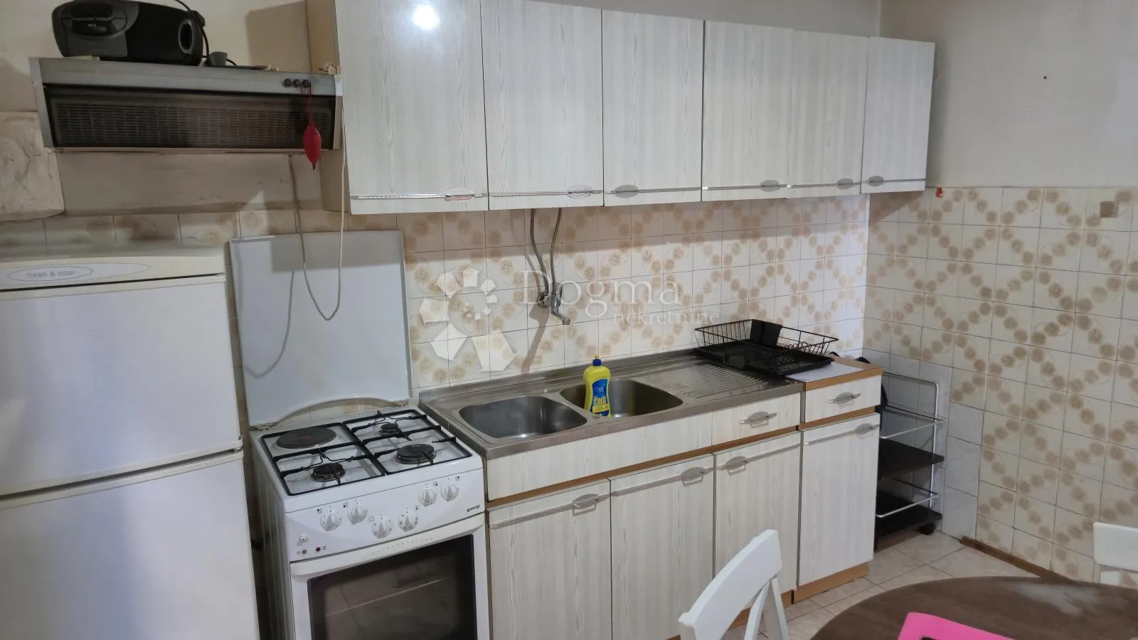 bulevard - stan na lijepoj poziciji - slika 5